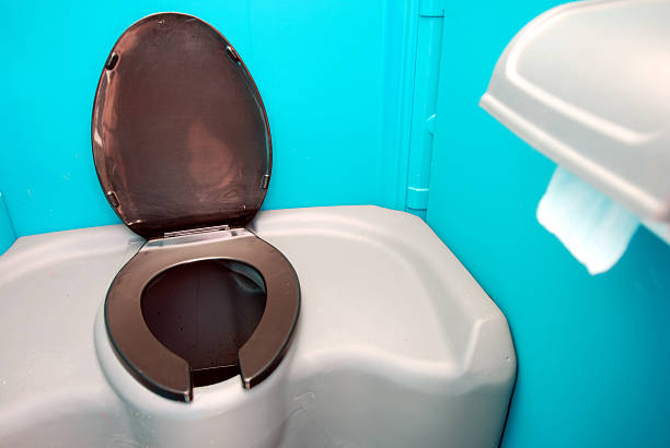 Portable Toilet Options We Offer in Breckenridge Hills, MO