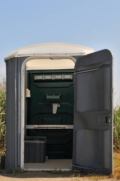 Best Sanitation services for porta potties  in Breckenridge Hills, MO